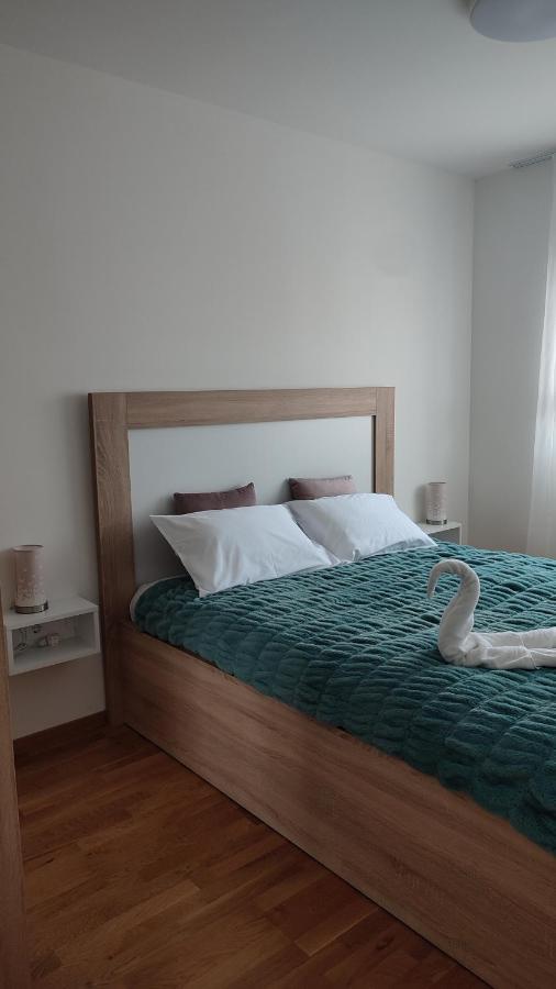 Apartmani Stari Aerodrom Podgorica Exterior photo