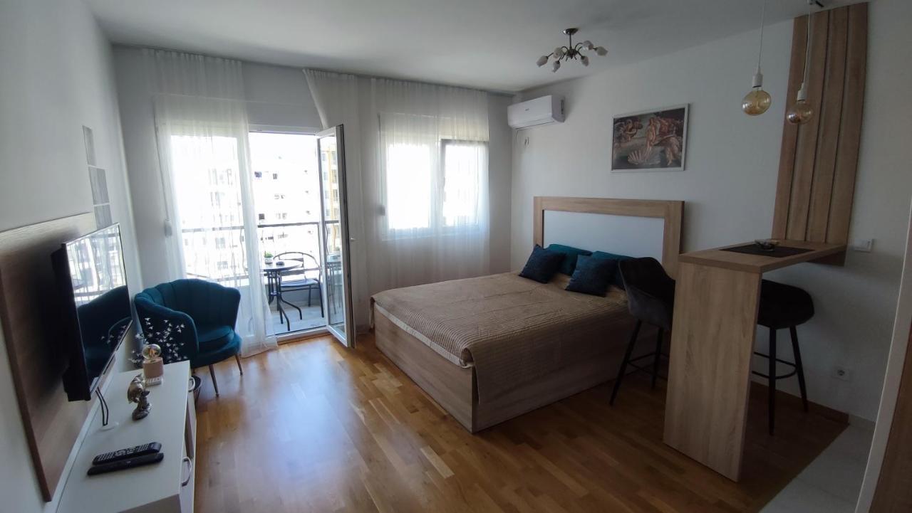 Apartmani Stari Aerodrom Podgorica Exterior photo