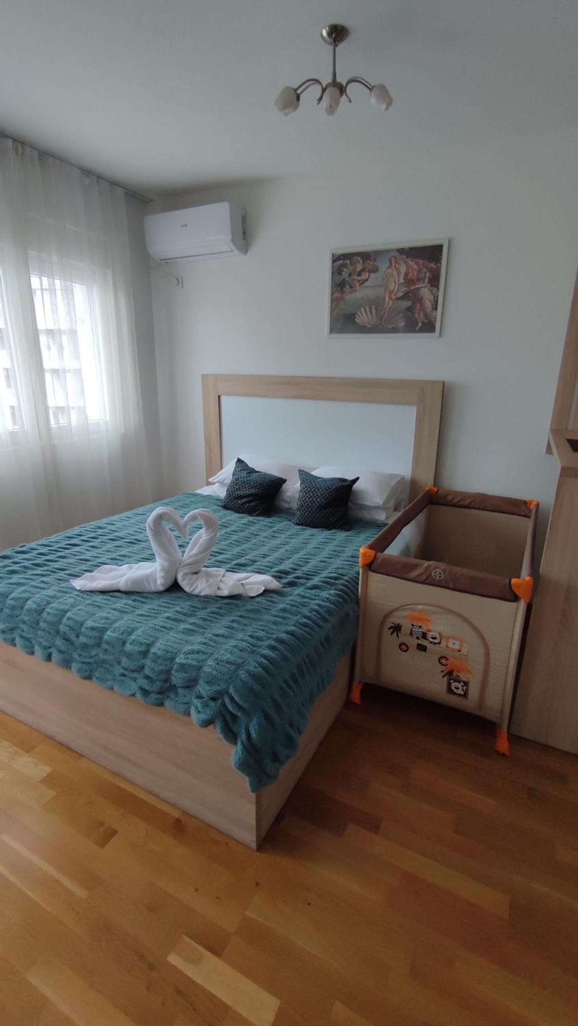 Apartmani Stari Aerodrom Podgorica Exterior photo